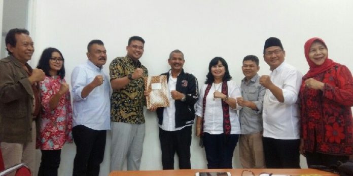 Pilwalkot Medan, Menantu Jokowi Resmi Daftar Ke PDIP