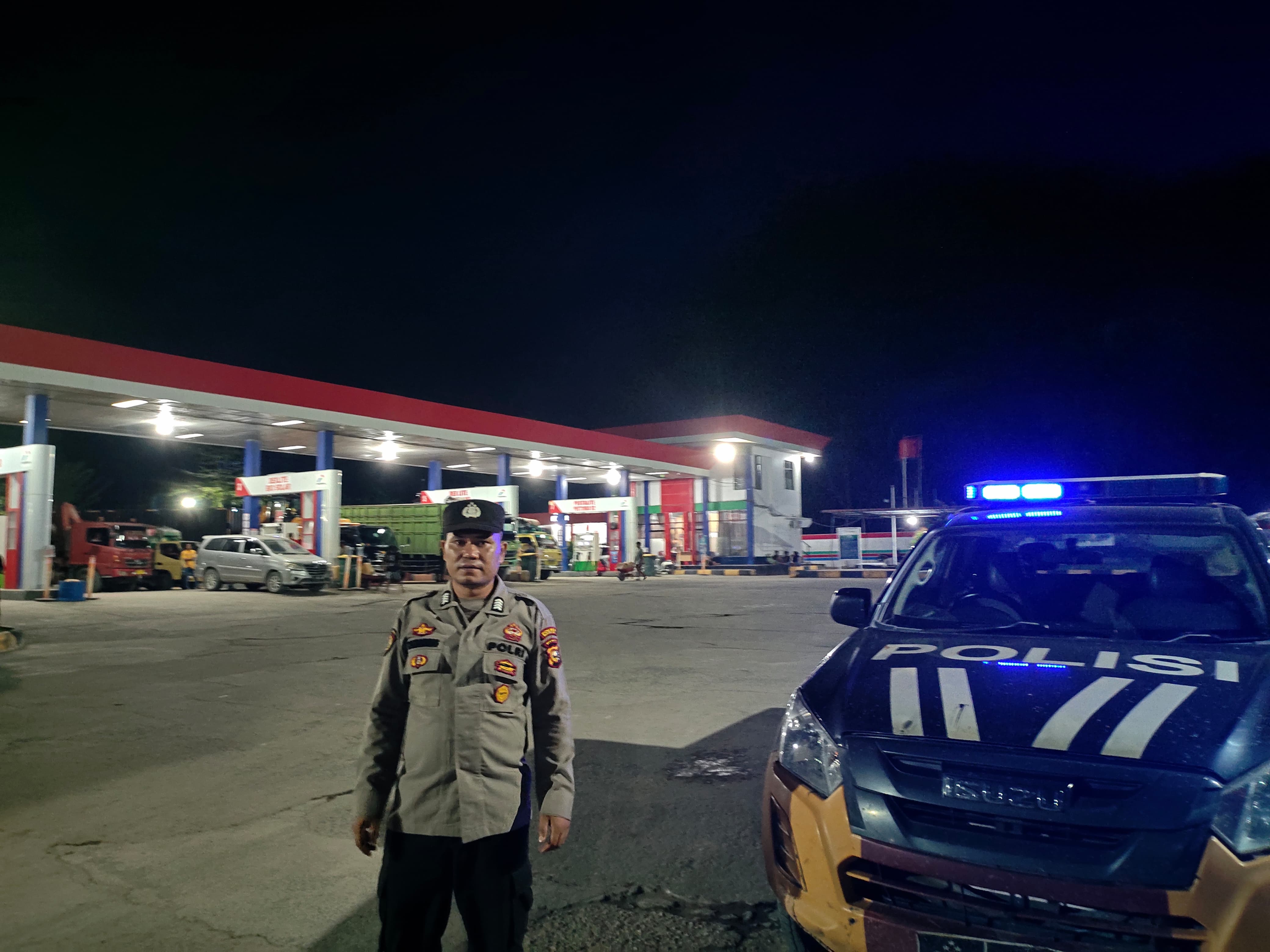 Polsek Kemuning Patroli Malam Cegah Gangguan Kamtibmas Jelang Pilkada