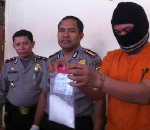 Polisi Temukan 350 Gram Sabu di Rumah Salah Seorang Warga Panam