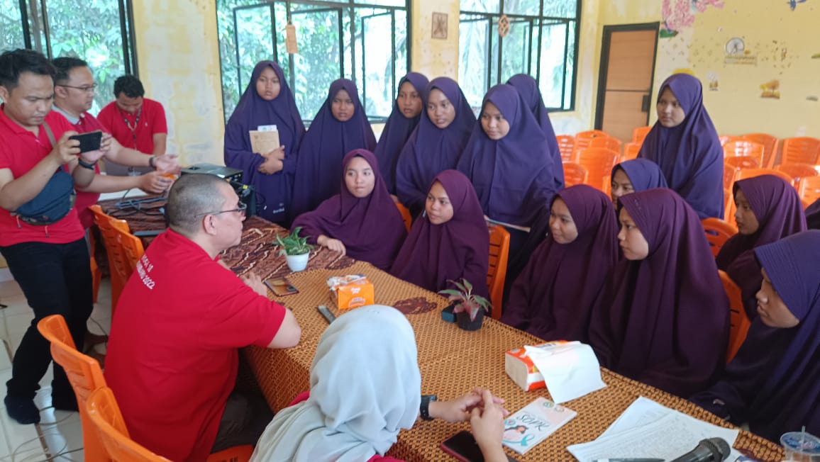 Fakultas Kedokteran Unri Gelar Baksos dan Edukasi SOPK