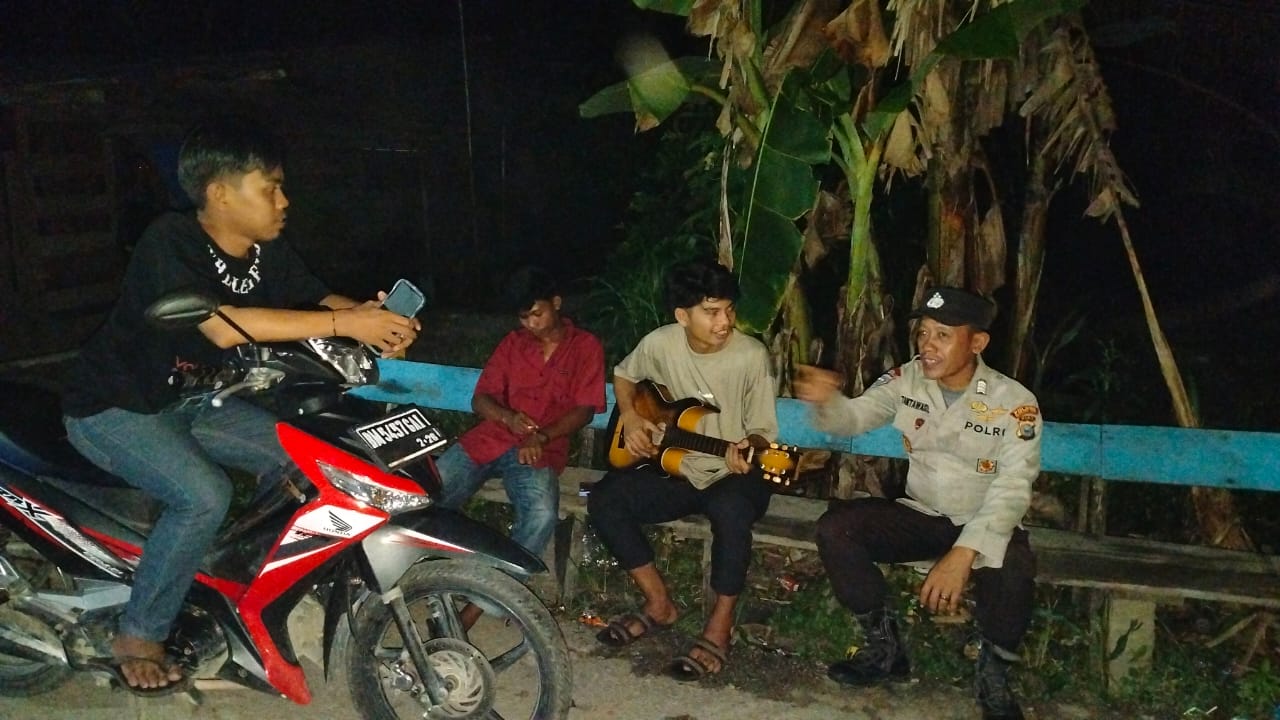 Polsek Enok Melibatkan Tokoh Pemuda dalam Sosialisasi dan Imbauan Sukseskan Pemilu 2024