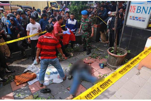 Anggota TNI Tewas Loncat dari Lantai 8 Mall