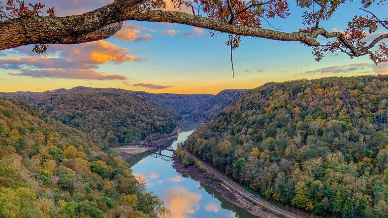 Traveler Akan Dibayar Rp 175 Juta, Jika Pindah ke Sini Selama Setahun