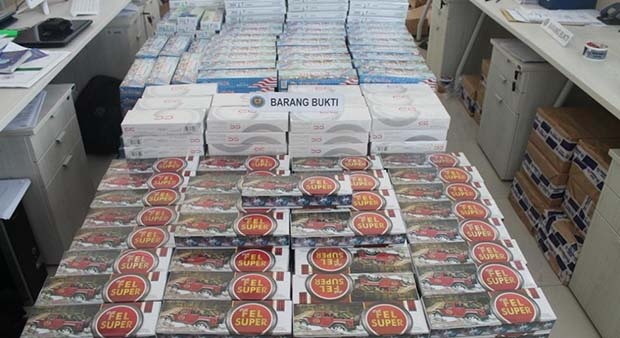 Ratusan Ribu Rokok Tanpa Pita Cukai Disita Bea Cukai
