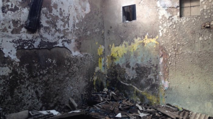 Mantan Petinju Bakar Rumahnya saat Anak dan Sang Istri Tertidur