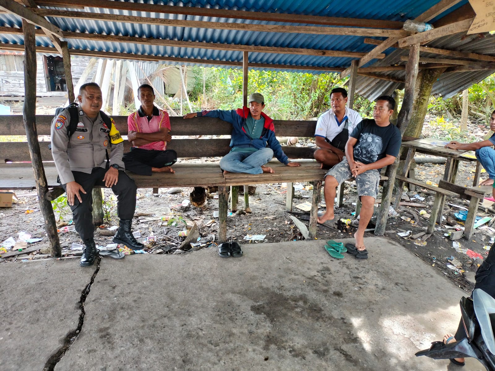 Pangkalan Ojek Kampung Baru Jadi Sasaran Polsek Ketemen Sosialisasikan Pemilu 2024