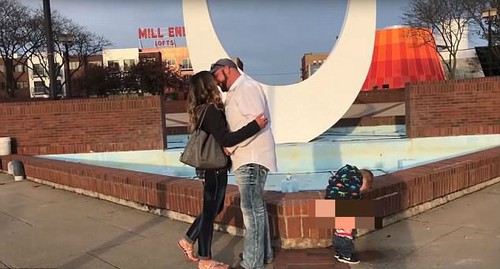 Viral, Video Anak Kecil Malah Pipis Saat Ibunya Dilamar untuk Nikah Lagi