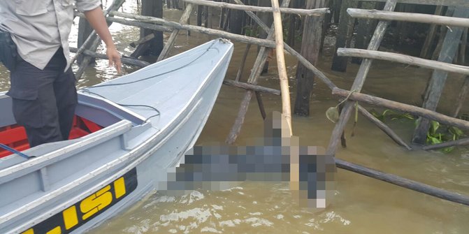 Warga temukan mayat wanita dengan mulut tersumpal di Sungai