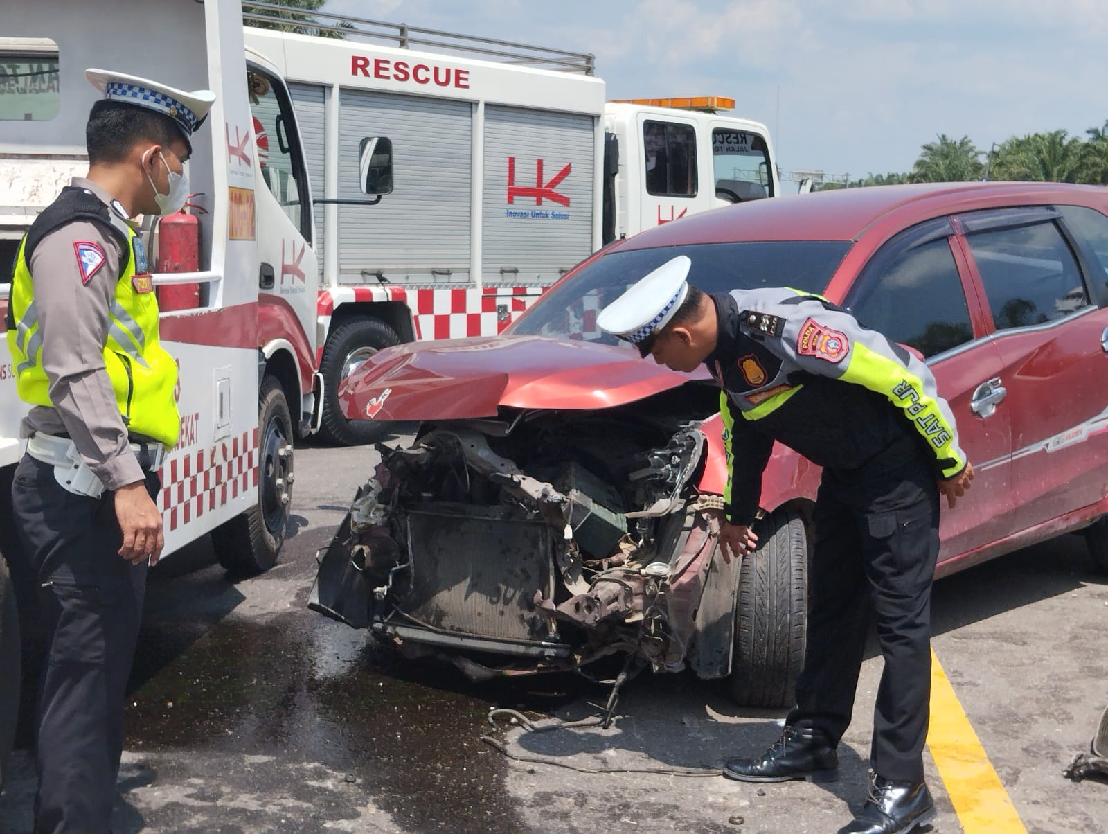 Tabrak Pembatas Tol Permai, Begini Kondisi Wanita Pengemudi Mobilio
