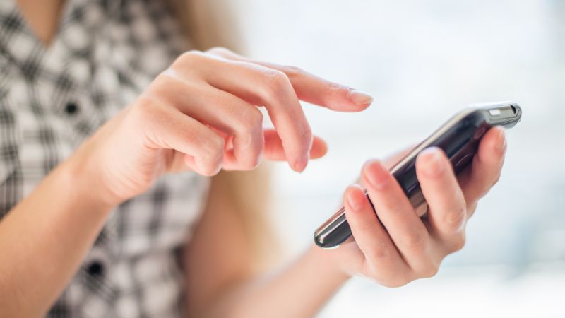 Benarkah Radiasi Ponsel Bisa Picu Kanker?