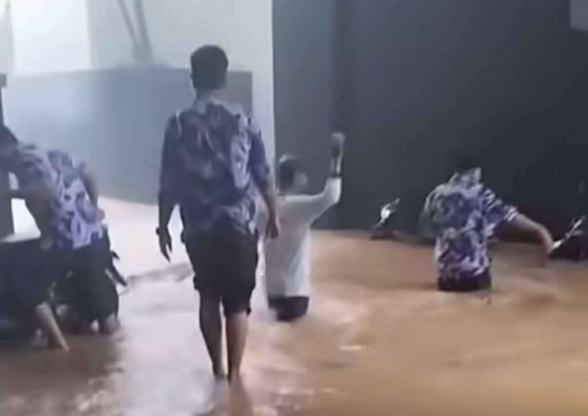 Hujan Deras, Area Islamic Centre Rohul Terendam Banjir