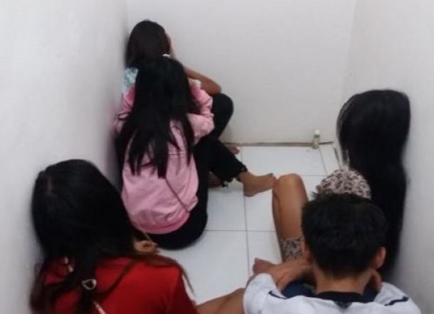 Bilik Asmara Berkedok Warkop Digeruduk, Dapati Pelanggan Tengah Digoyang ABG