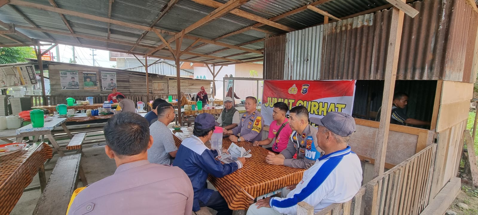 Jumat Curhat, Binmas Polres Kampar Imbau Pemilu Damai ke Masyarakat
