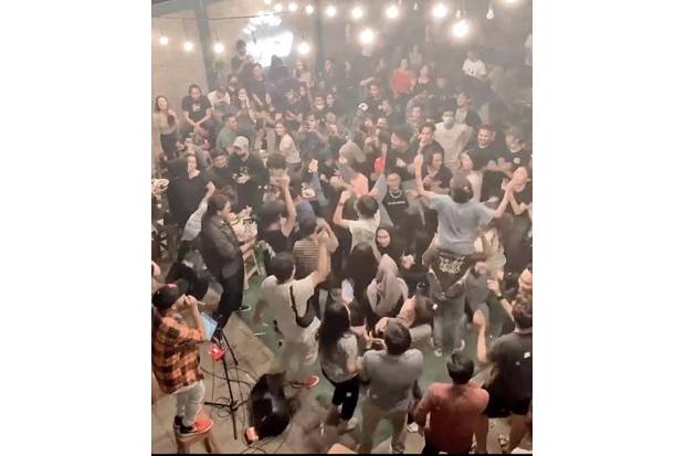 Ratusan Pengunjung Joget, Broker Coffe and Roastery Disegel Polisi