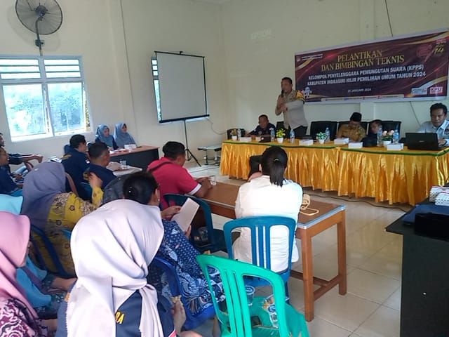 Hadiri Muarenbangdes, Polsek Pulau Burung Sosialisasikan Pemilu 2024 Melalui Cooling System