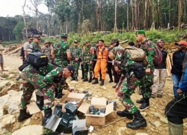 Usai Tim Jalan Kaki 5 Jam, 12 Korban Heli MI-17 Hanya Dikenali dari Seragam Lorengnya