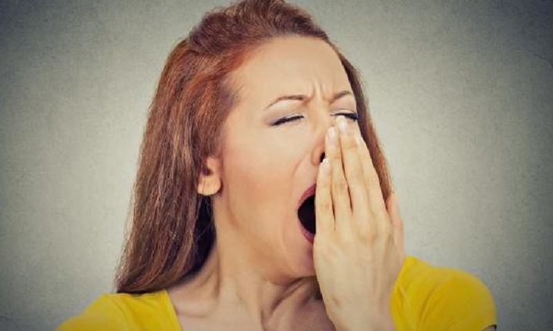 4 Penyebab Kita Mengeluarkan Air Mata saat Menguap