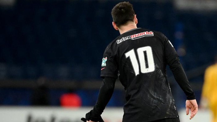 Messi Pakai Nomor 10, PSG Keok