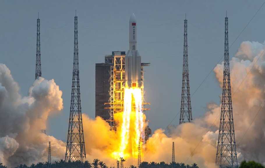 Waduh! Bangkai Roket Tiongkok 20 Ton Bakal Hantam Bumi Entah di Mana