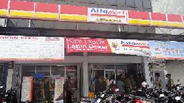 Dewan Sebut Alfamart dan Indomaret Langgar Pepres