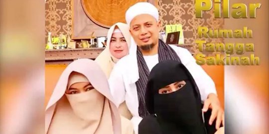 Istri Pertama Ustaz Arifin Ilham Ungkap Rahasia Kekompakan Dengan Dua Istri Lainnya