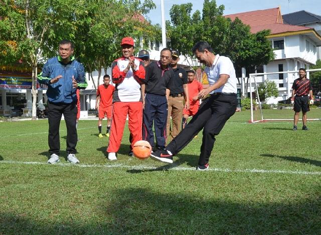Plt Walikota Pekanbaru Buka Turnamen Futsal ASN