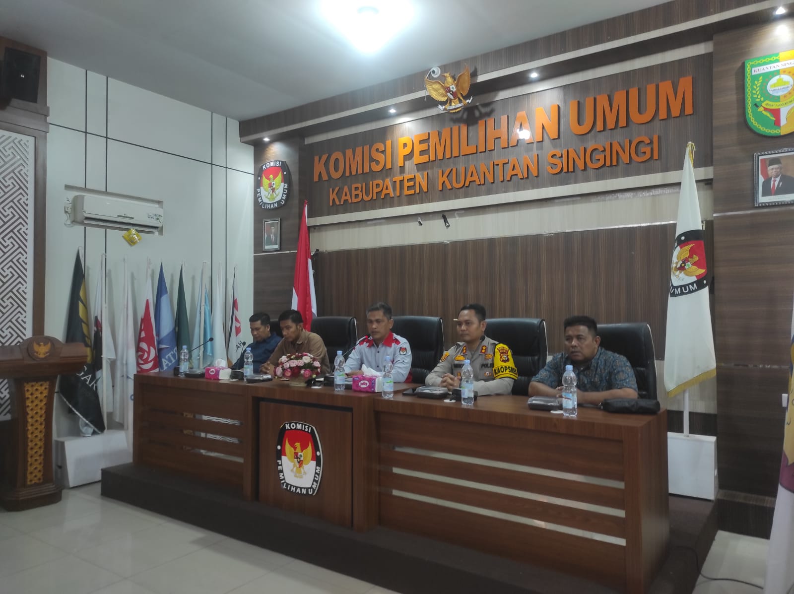 Kapolres Kuansing Bahas Strategi Pengamanan dan Pengawalan Logistik Pilkada 2024