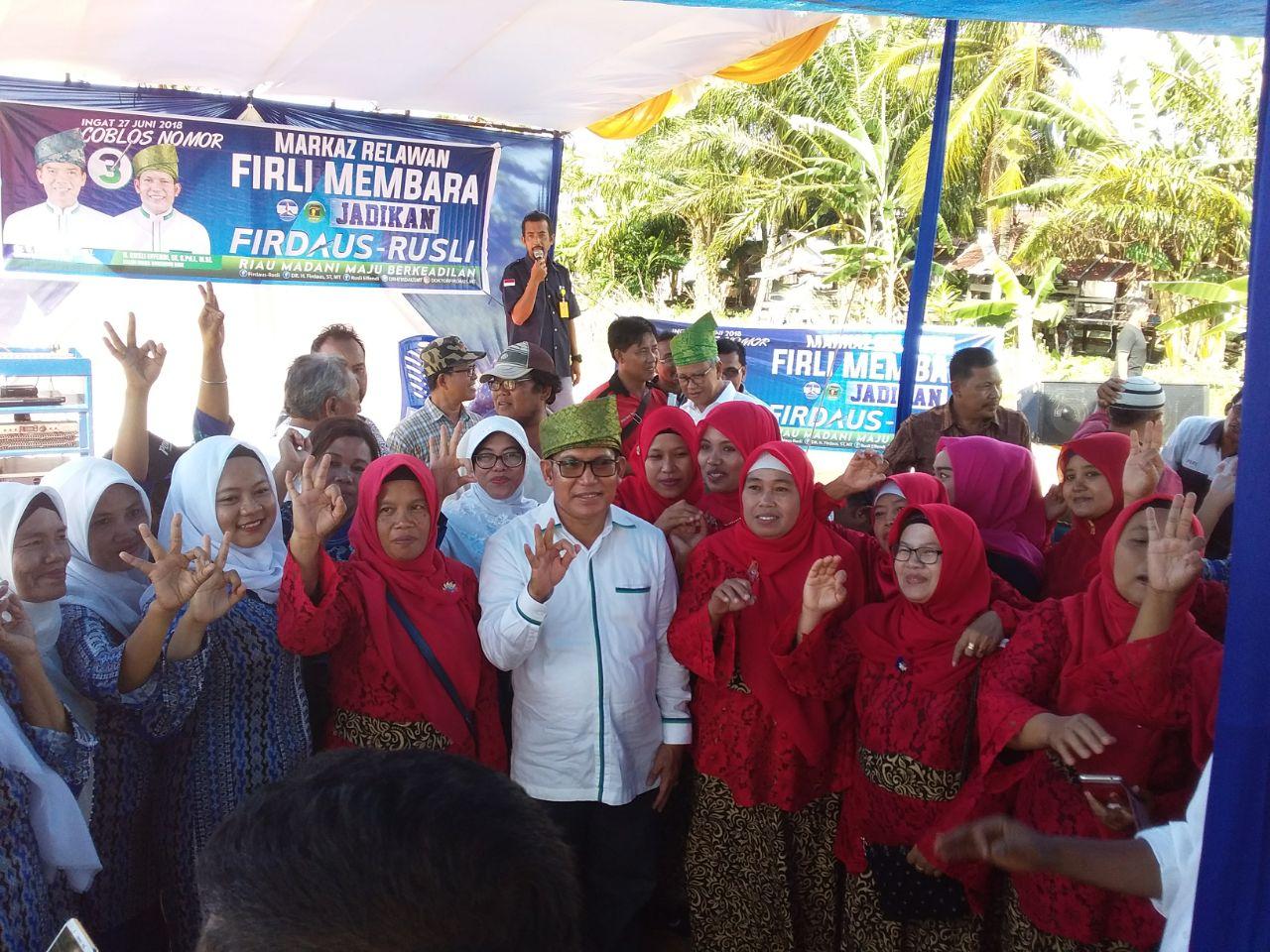 Menapak Tilas Masa Lalu, Rusli Disambut Haru Warga Pematang Pudu