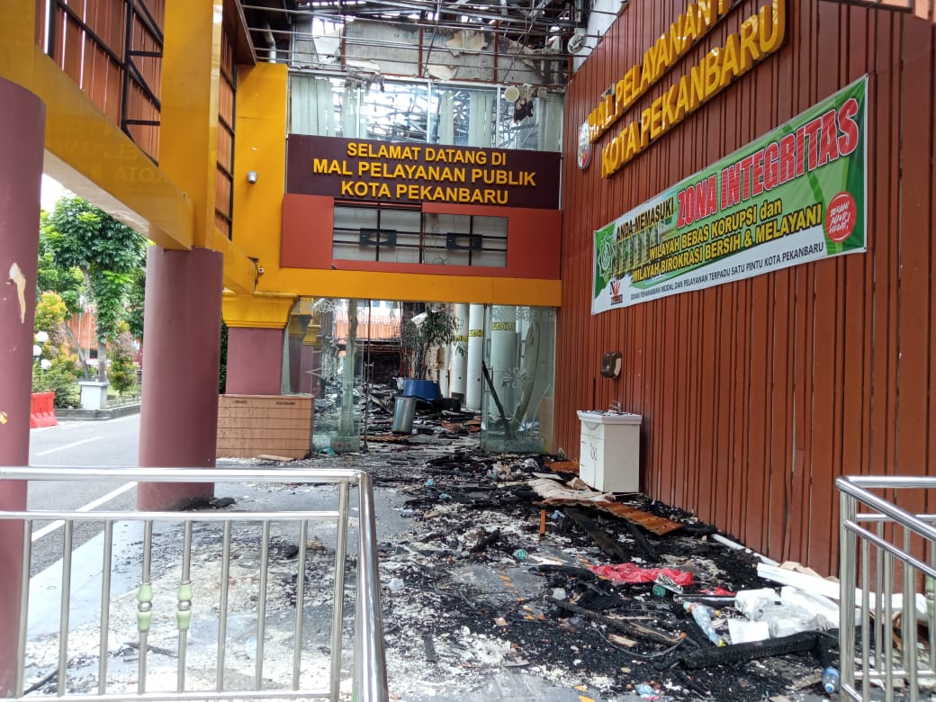 Pemko Buka Lelang Cari Swasta Robohkan Gedung Utama MPP Pekanbaru