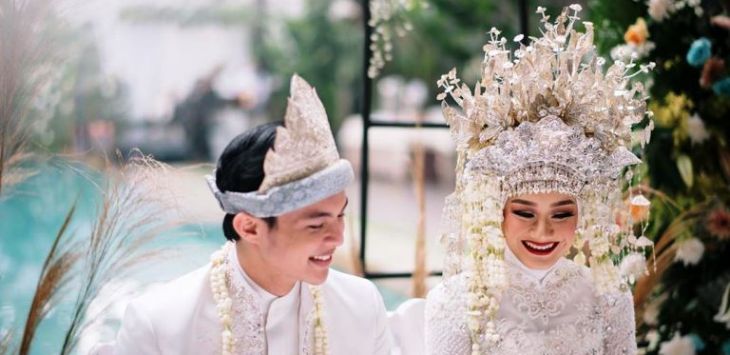 Dinda Hauw Tak Bisa Masak Mi Instan, Rey Mbayang : Kalian Diprank Istriku