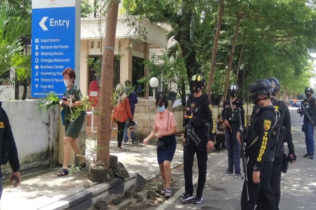 Warganet Temukan Akun @BikiniHorny Tulis Aksi Teror Bom Makassar