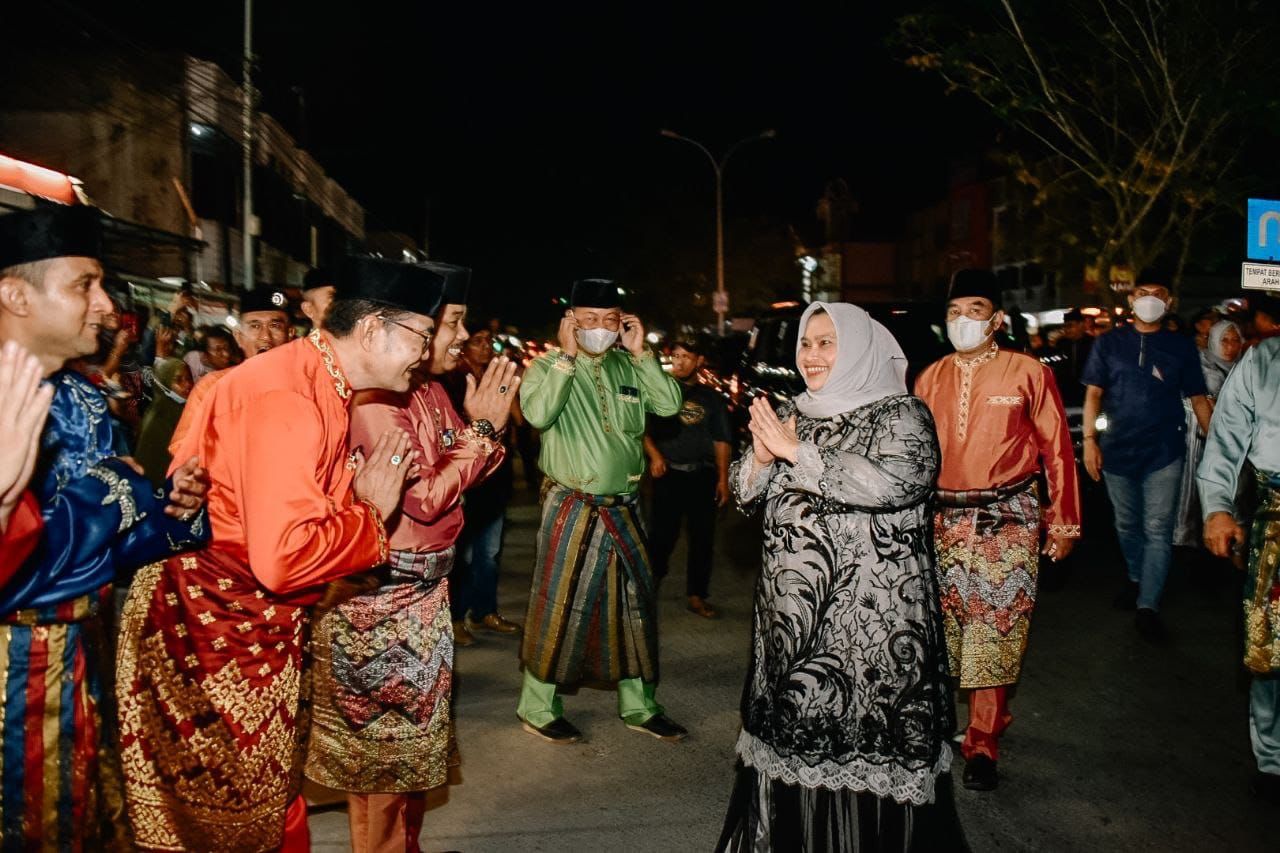 Bupati Kasmarni Lepas Pawai Takbir Idul Adha 1443 H Di Kecamatan Mandau