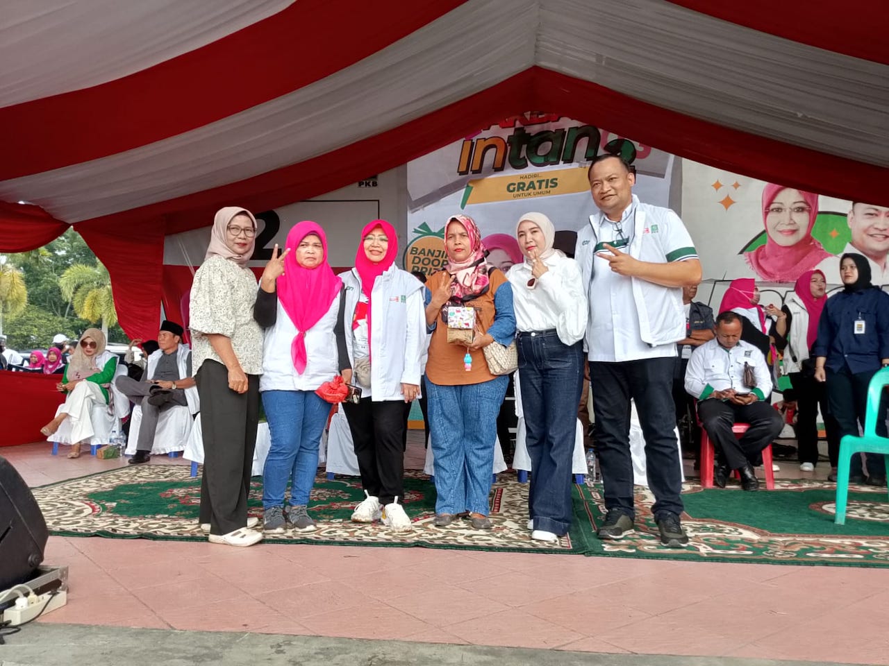 Kampanye Akbar INTAN BERLIAN di Pekanbaru Berlangsung Meriah, Paslon Nomor 2 Optimis Menang