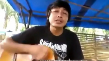 Lagu 'Menangis Bersama' Ini Malah Bikin Netizen Tertawa