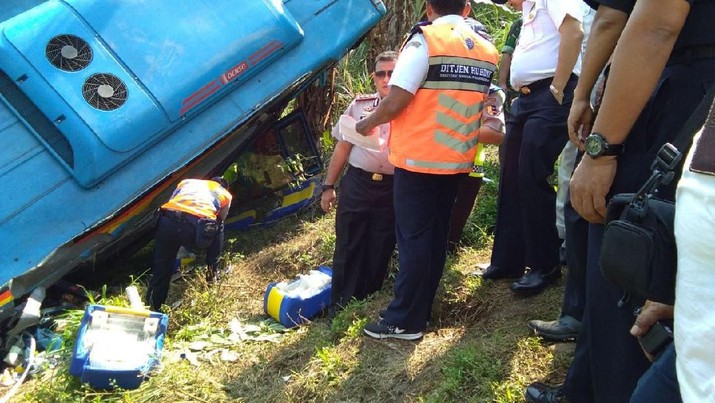 Inalillahi... Sampai sore ini sudah 23 korban jiwa Kecelakaan Bus di Cikidang, ini Penyebabnya