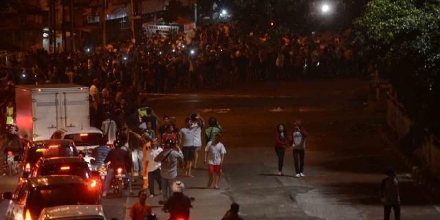 Bom pertama meledak di toilet Kampung Melayu