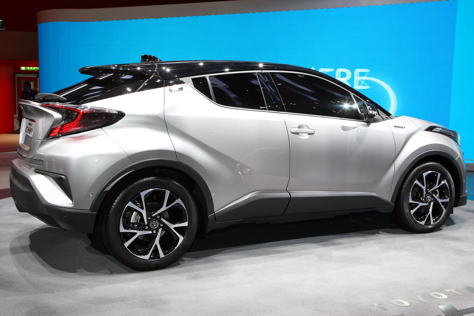 Jika Dijual Sekarang, Ini Banderol Toyota C-HR Hybrid
