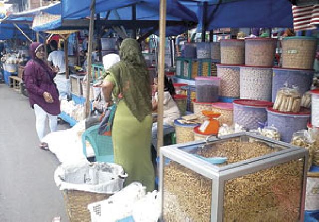 Masyarakat Diminta Teliti Beli Kue Lebaran