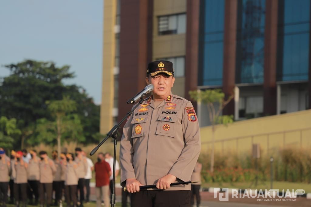 Pastikan Penanganan Maksimal, Kapolda Riau Pantau Langsung ke Lokasi Kapal Terbalik di Inhil
