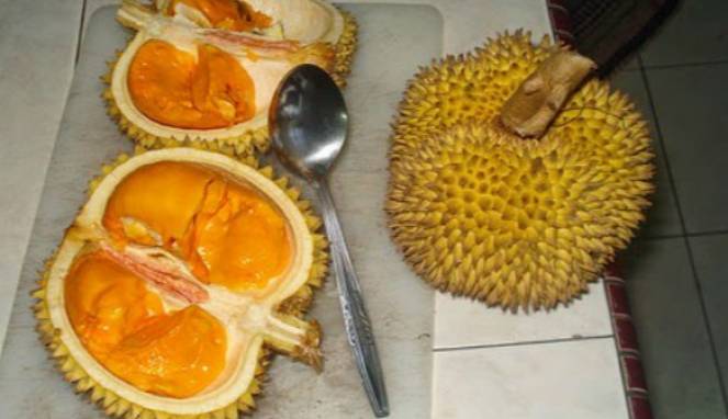 Menikmati Buah Lai, Mirip Durian Tapi Tidak Sama