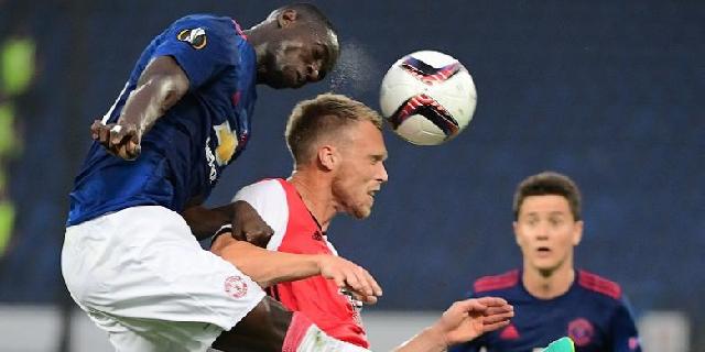 Kejutan, Feyenoord Taklukkan Manchester United