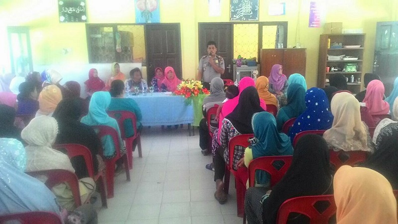 Kapolsek Bukit Kapur Dumai Beri Penyuluhan Bahaya Narkoba & Tawuran di Sekolah