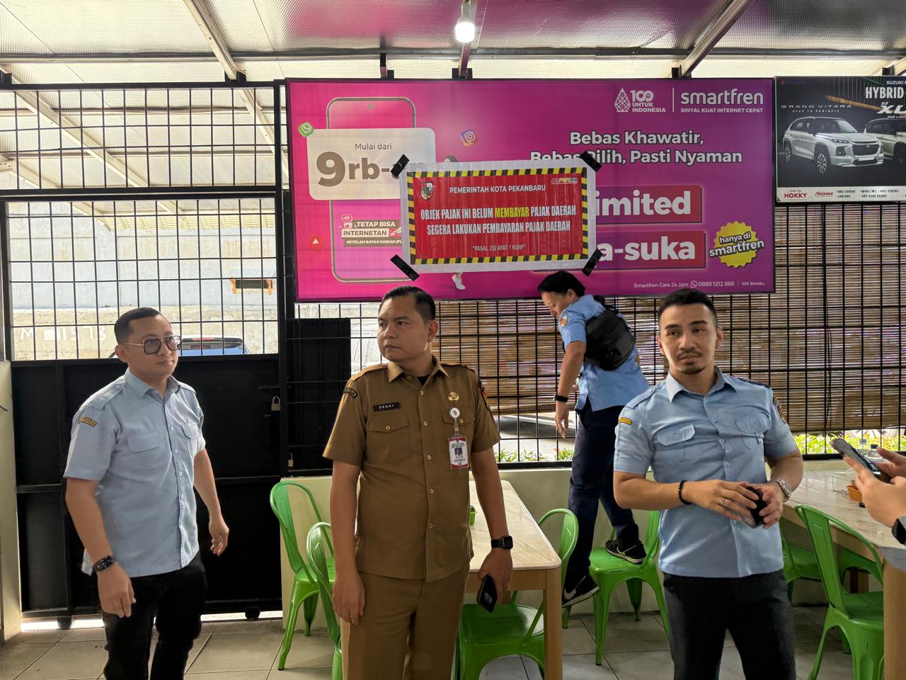 Pemko Pekanbaru Segel Lokasi Usaha Manipulasi Pajak, Begini Penjelasan Bapenda!