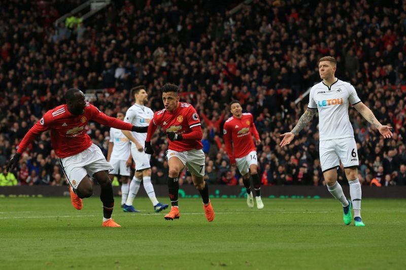 Manchester United Tumbangkan Swansea City 2-0