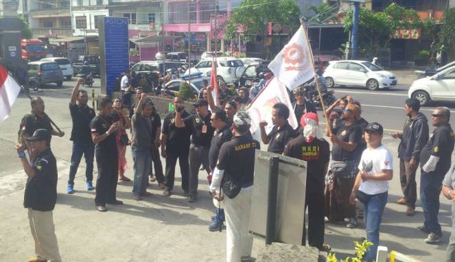 Astafirullah, Tolak Ustaz Abdul Somad, Ormas di Bali Kepung Hotel Aston