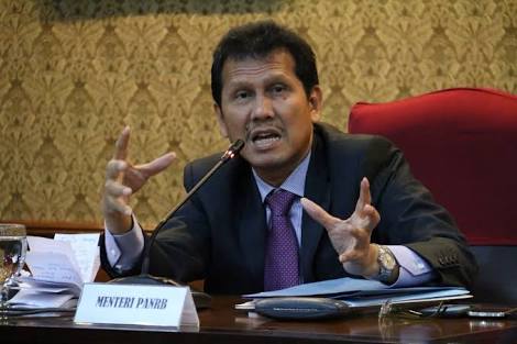 Beri Sinyal Reshuffle, Istana Puji Asman Abnur