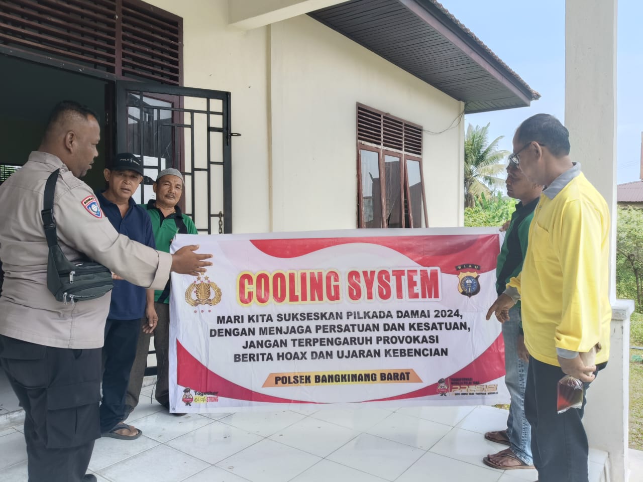 Polisi Kampar Ajak Warga Desa Merangin Sukseskan Pilkada Damai