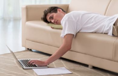 Ini Dia 5 Zodiak Dikenal Paling Malas