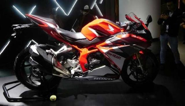 Honda Tak Mau CBR250RR Disamakan dengan R25 dan Ninja 250