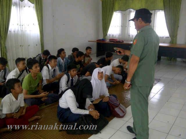 Video dan Foto Porno Ditemukan di Hp Pelajar